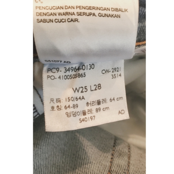 New Levi's WEDGIE STRAIGHT JEANS Size 25 & 29 - Picture 7 of 16